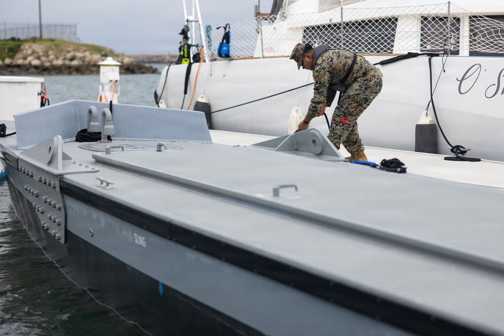1st MLG Marines test an Autonomous Low-Profile Vessel