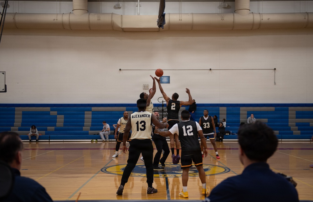 Intramural basketball: 436th APS v. 436th SFS