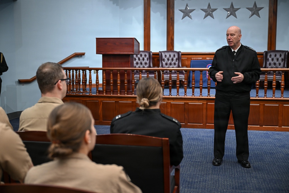 Admiral Houston visits NNPTC