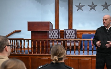 Admiral Houston visits NNPTC