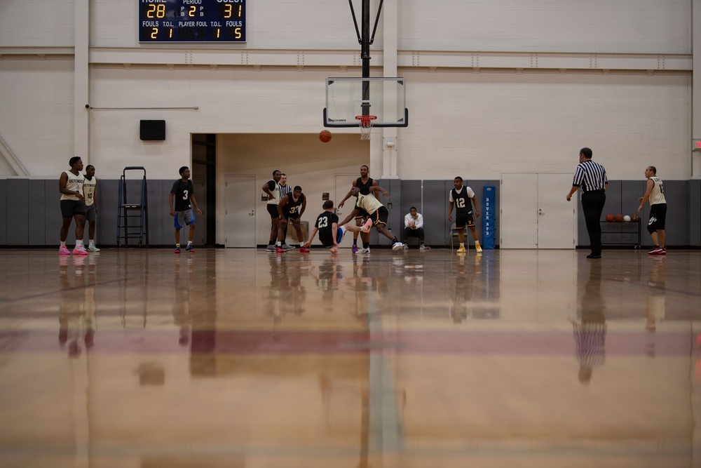 Intramural basketball: 436th APS v. 436th SFS