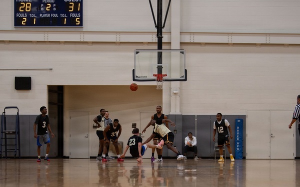 Intramural basketball: 436th APS v. 436th SFS