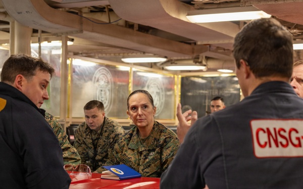 MARFORCOM Commander Visits USS Carter Hall