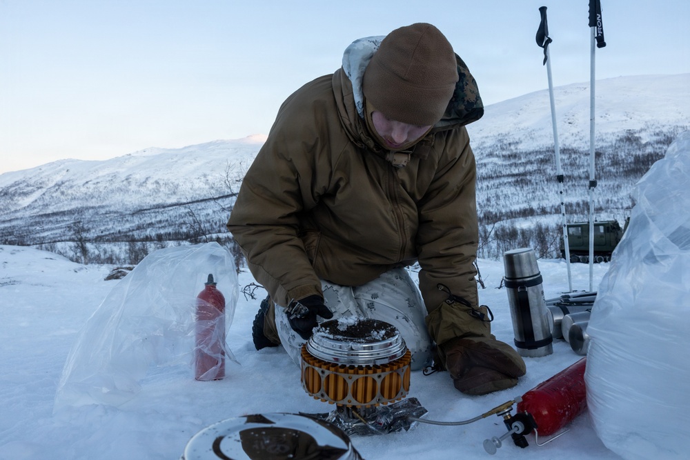 CORE26 | U.S. Marines and Sailors Learn Arctic Survival Skills in Norway