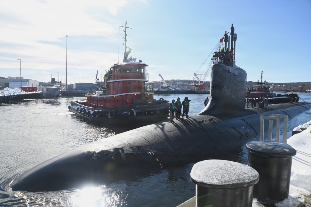 USS California (SSN 781) Moors Pier Side at SUBASE
