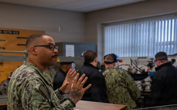 Surface Warfare Engineering Schools Command (SWESC) Great Lakes Instructors Train Next Generation of U.S. Navy Cargo Weapons Elevator Operators