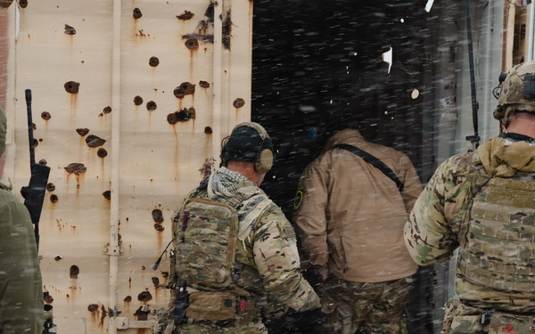 Kansas and Idaho TACPs Train for Precision Strike