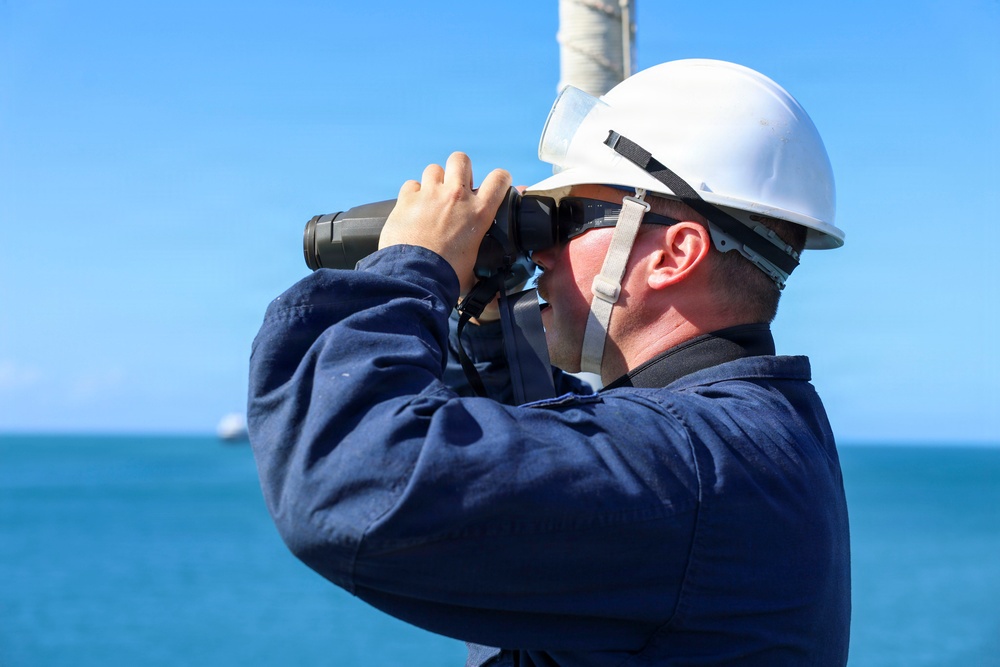 USS Mahan (DDG 72) Departs Ponce, Puerto Rico