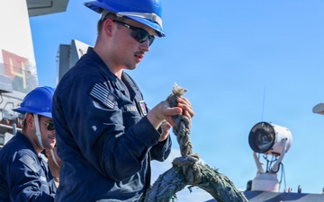 USS Mahan (DDG 72) Departs Ponce, Puerto Rico
