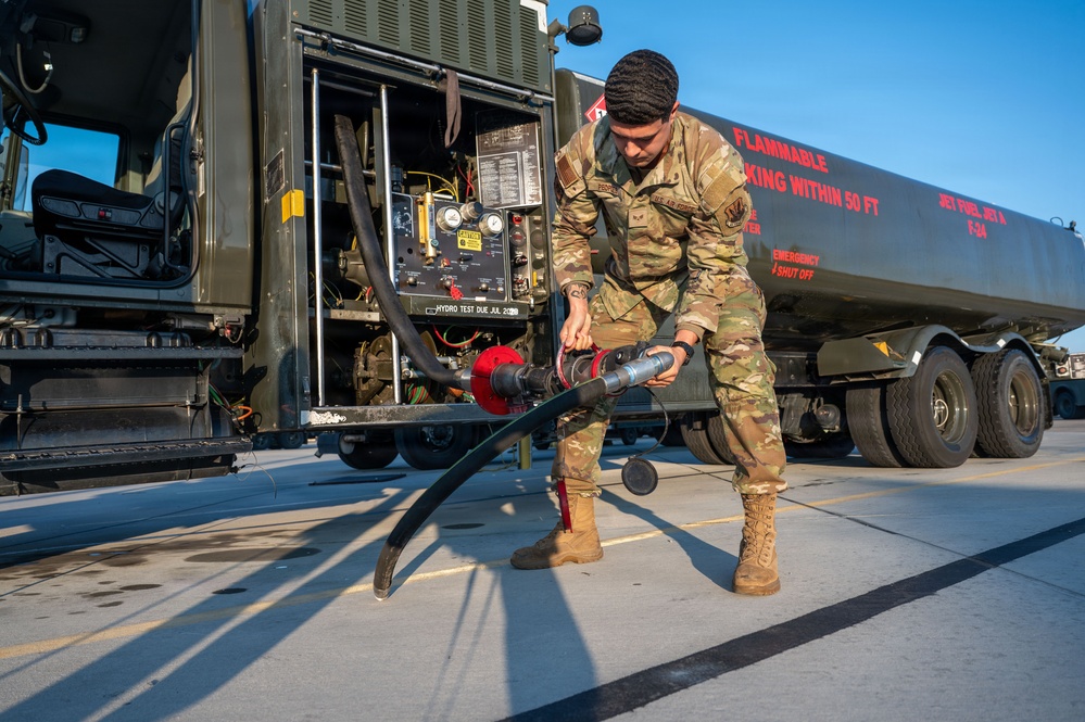 New Defueling Hose Improves Aircraft Turnaround Time