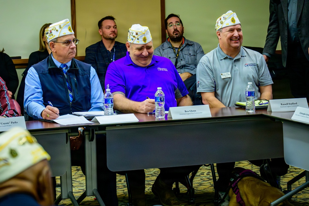 V.A. Secretary vows to end ‘fog’ of bureaucracy in blunt Wyoming roundtable