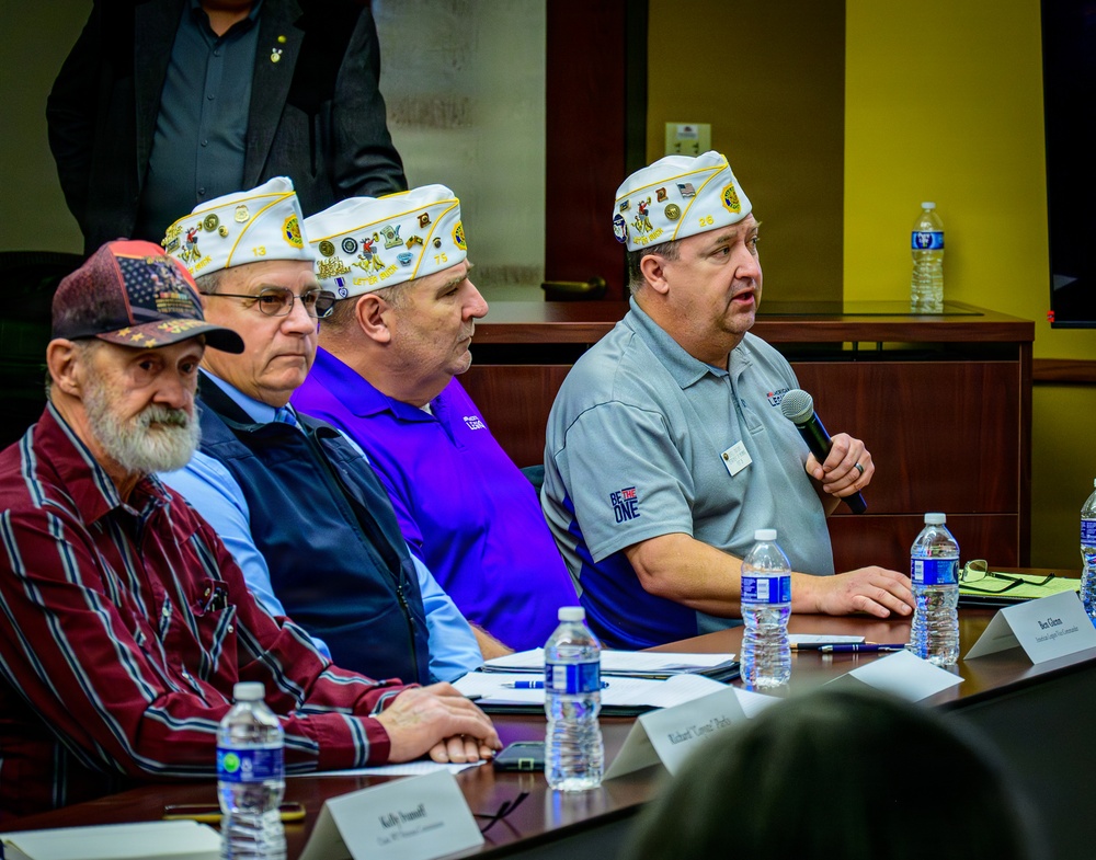 V.A. Secretary vows to end ‘fog’ of bureaucracy in blunt Wyoming roundtable