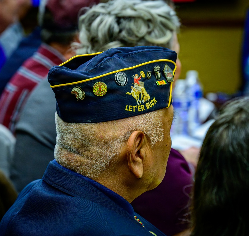 V.A. Secretary vows to end ‘fog’ of bureaucracy in blunt Wyoming roundtable