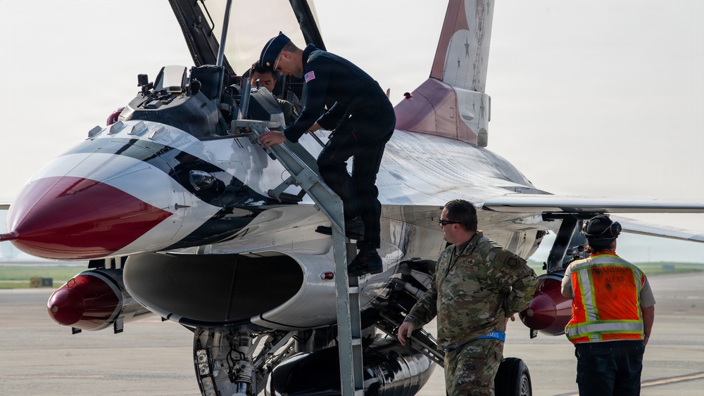 Thunderbirds visit Travis ahead of Air Show