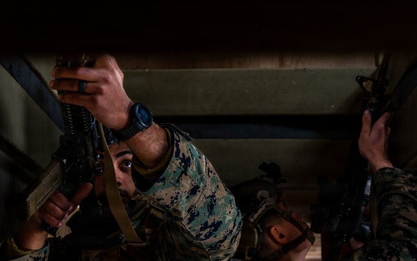 24th MEU Conducts Force-On-Force Training