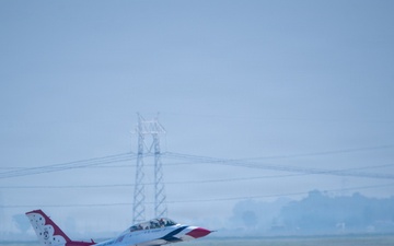 Thunderbirds visit Travis ahead of Air Show