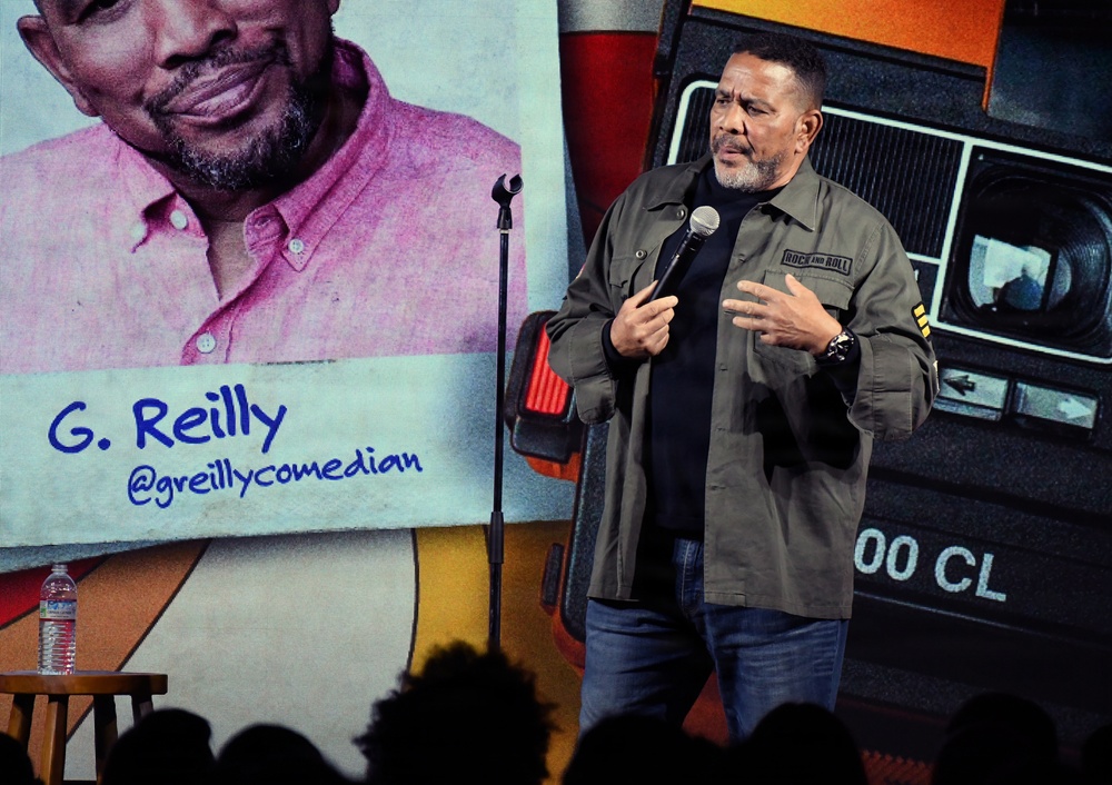 Comedy star Gabriel Iglesias brings laughs to troops in Japan