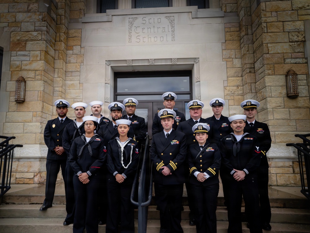 USS JASON DUNHAM SAILORS VISIT NAMESAKE'S HOMETOWN
