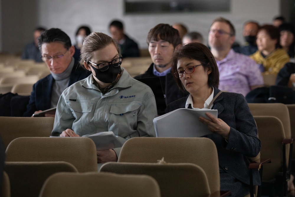 MCAS Iwakuni community contractors' brief