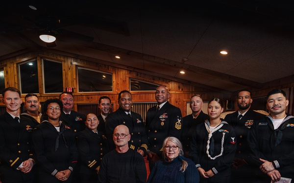 USS JASON DUNHAM SAILORS VISIT NAMESAKE'S HOMETOWN