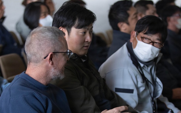 MCAS Iwakuni community contractors' brief