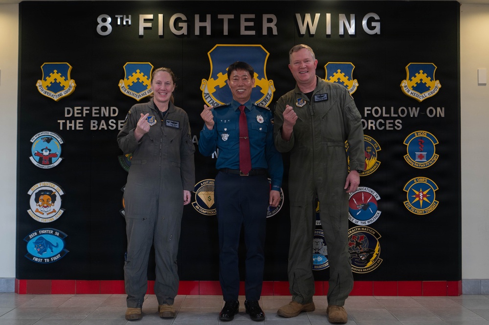 8 FW leadership meets with Gunsan Korean National Police chief