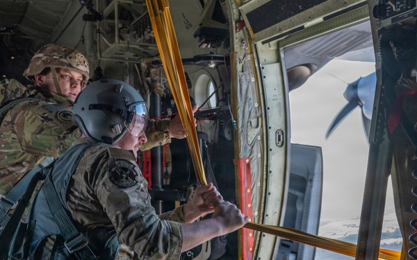 U.S., Japan refine arctic capabilities during exercise North Wind 26