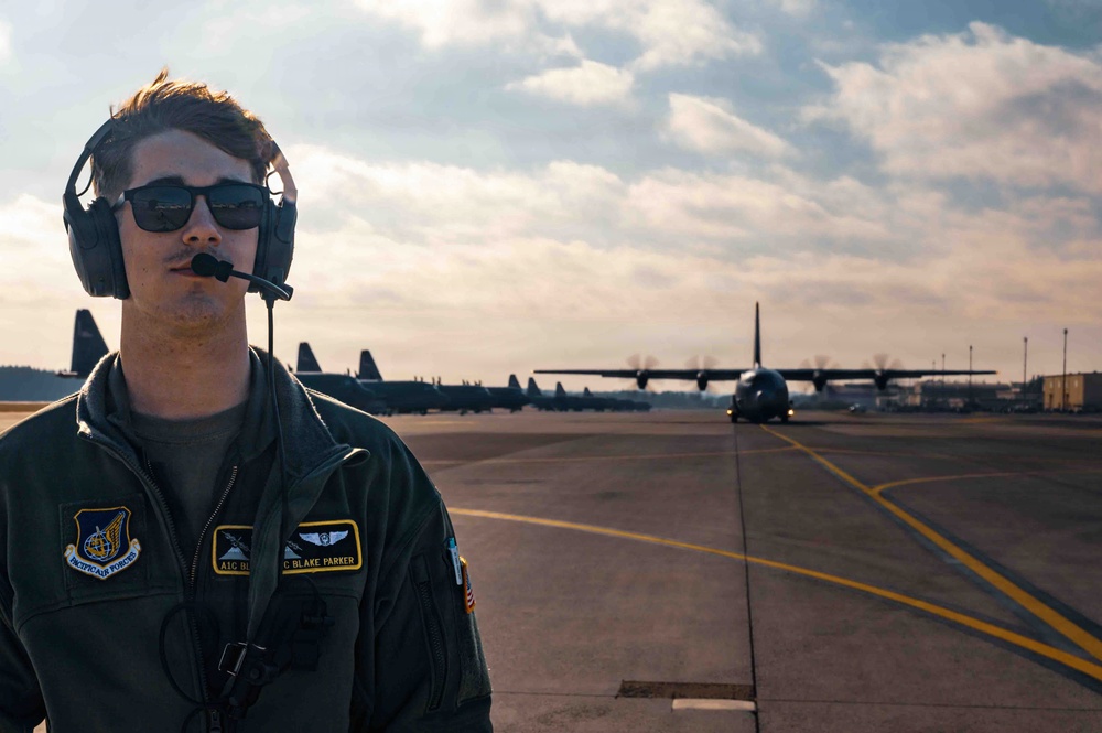 Yokota supports first JGSDF-hosted multinational airborne exercise