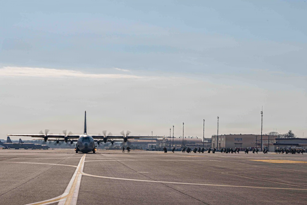 Yokota supports first JGSDF-hosted multinational airborne exercise