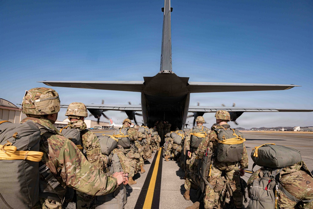 Yokota supports first JGSDF-hosted multinational airborne exercise