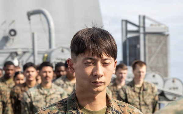 22nd MEU(SOC) | CLB 26 Awards Marine Aboard Fort Lauderdale