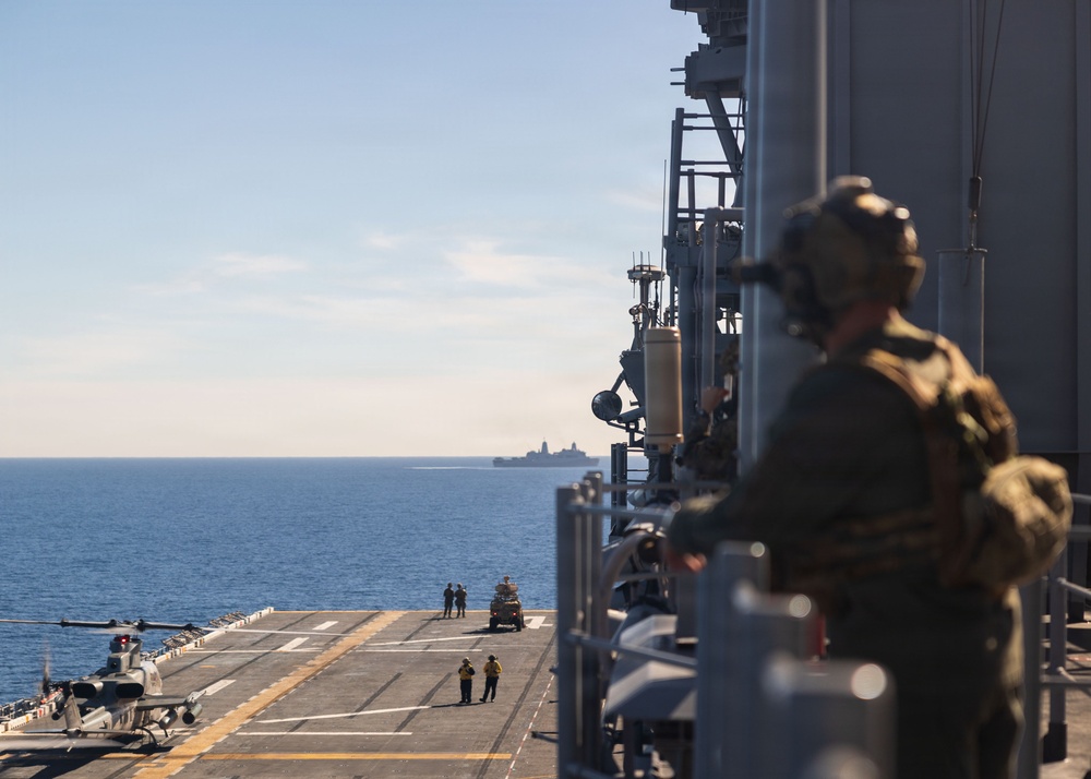 11th MEU Marines, Sailors Conduct Simulated Strait Transit