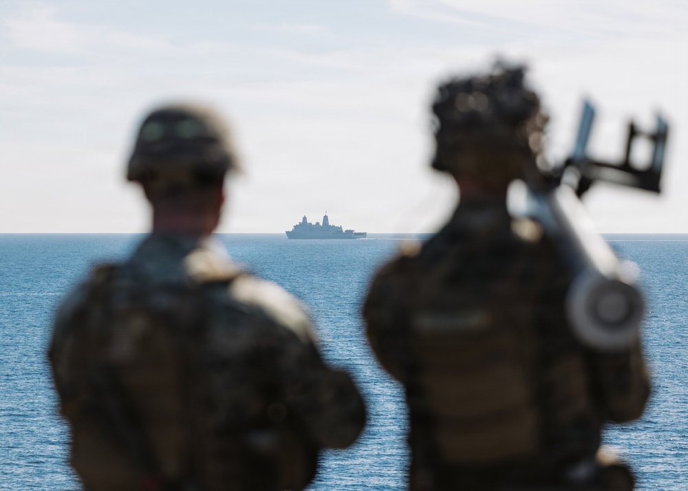 11th MEU Marines, Sailors Conduct Simulated Strait Transit