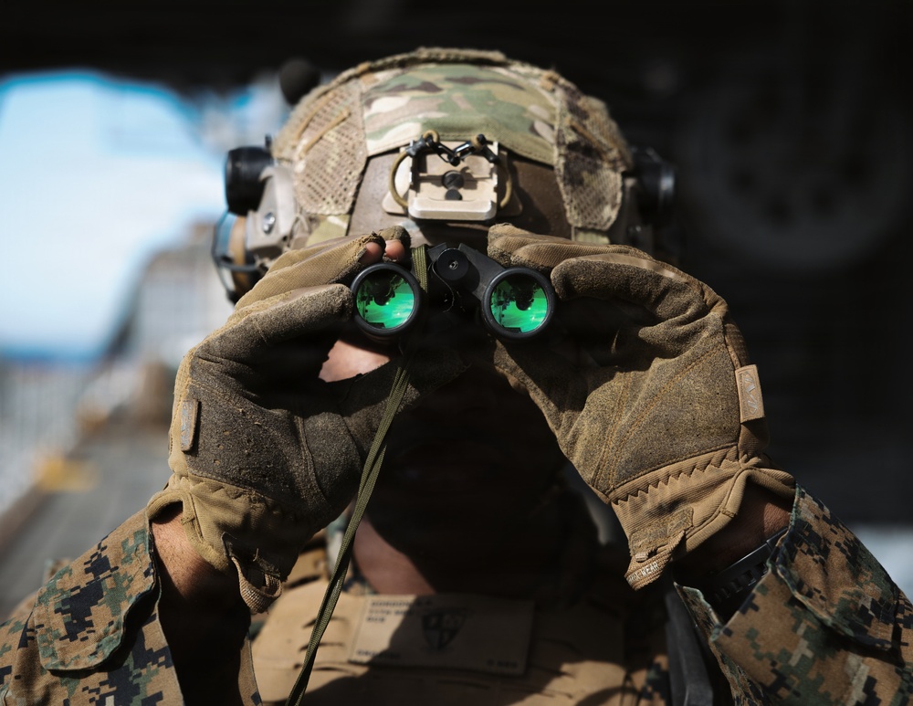 11th MEU Marines, Sailors Conduct Simulated Strait Transit