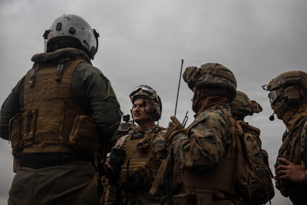 3rd LLB participates in a helicopter support team training exercise at PTA