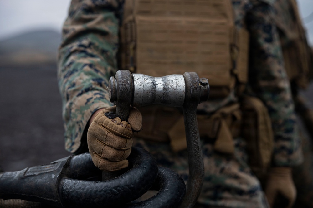 3rd LLB participates in a helicopter support team training exercise at PTA