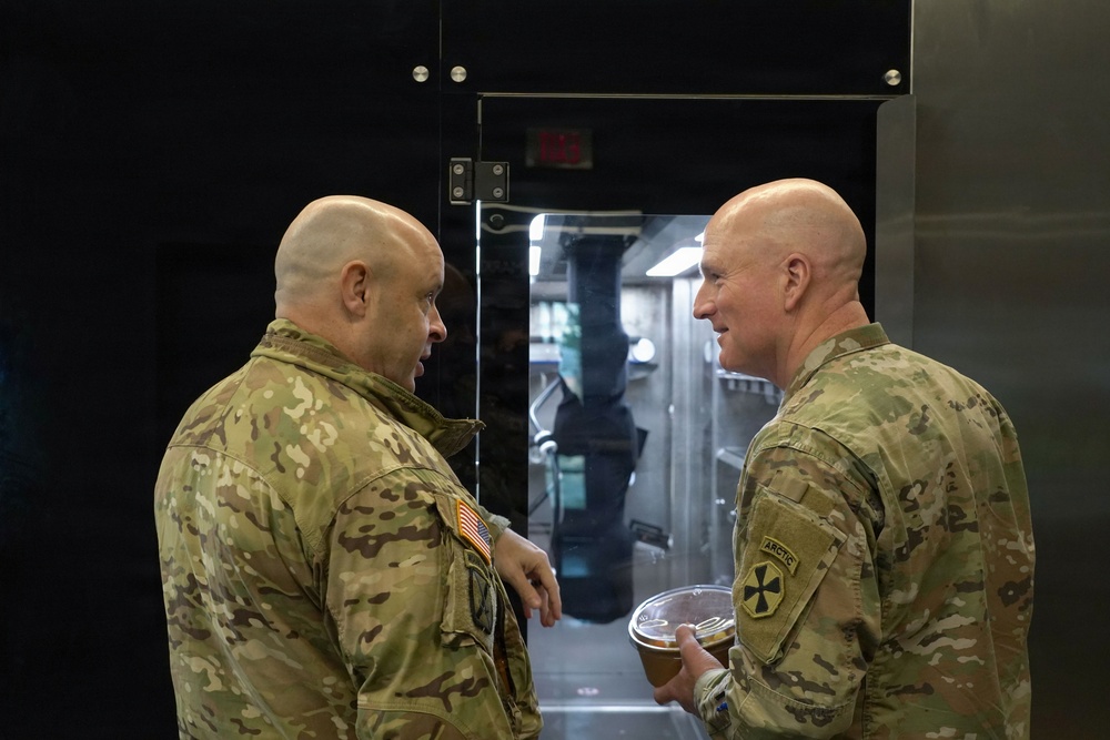 Leaders discuss robotic food service