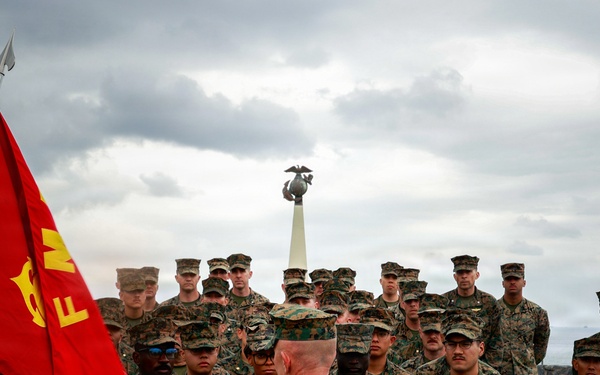 3rd Marine Expeditionary Brigade Poses for Group Photo