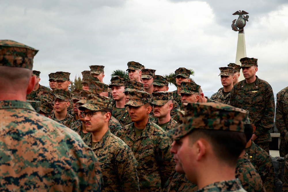 3rd Marine Expeditionary Brigade Poses for Group Photo