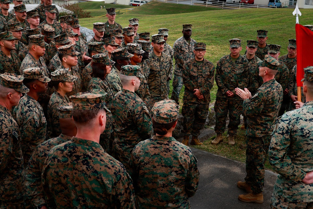 3rd Marine Expeditionary Brigade Poses for Group Photo