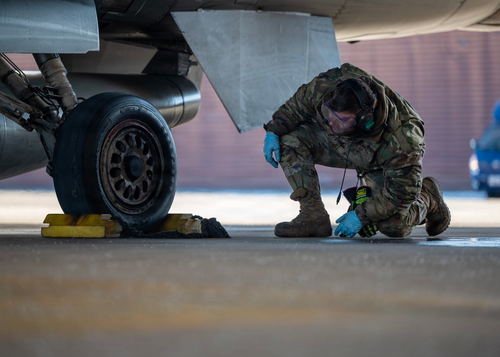 Fueling the Fight: Hot-Pit Refueling Sustains Combat Airpower at Osan