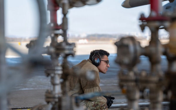 Fueling the Fight: Hot-Pit Refueling Sustains Combat Airpower at Osan