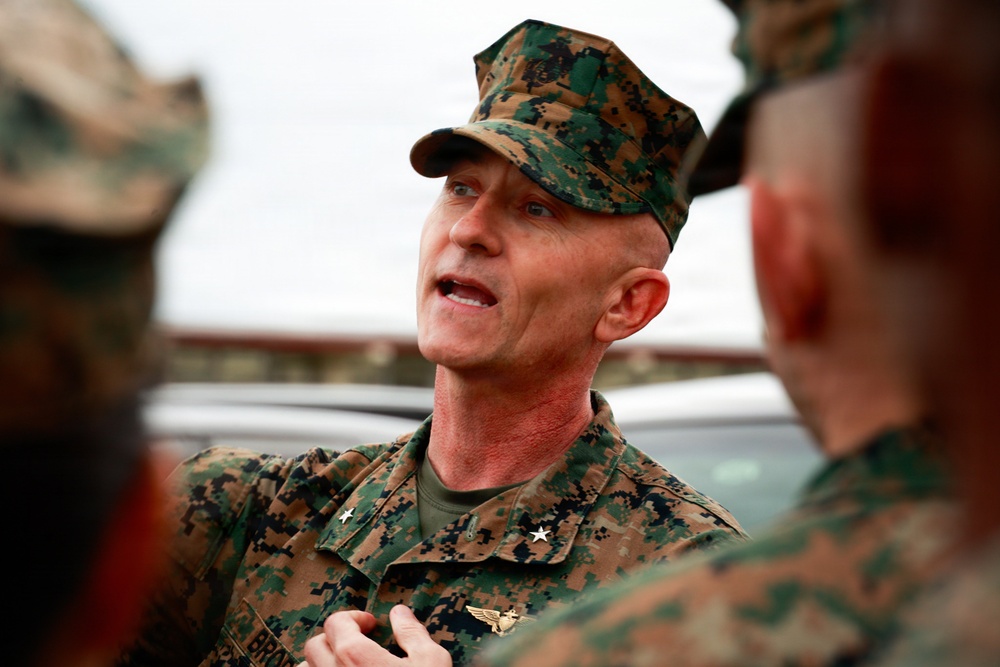 3rd Marine Expeditionary Brigade Poses for Group Photo