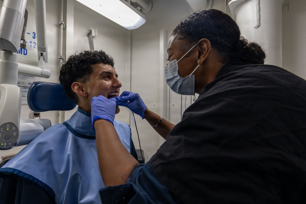 Abraham Lincoln conducts X-rays