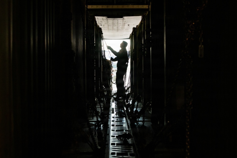 CORE26 | U.S. and Norwegian Forces Conduct Joint Offload for Exercise Cold Response 26