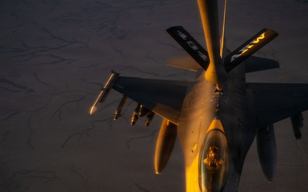 Aerial Refueling Fighting Falcons