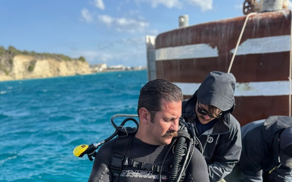 Seabees Divers Reinforce Maritime Force Protection at Naval Support Activity (NSA) Souda Bay, Greece
