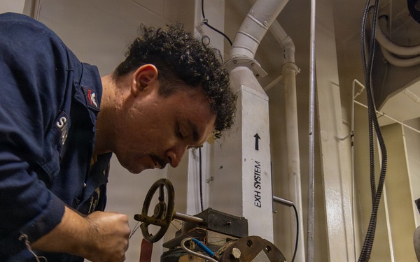 Abraham Lincoln conducts routine operations