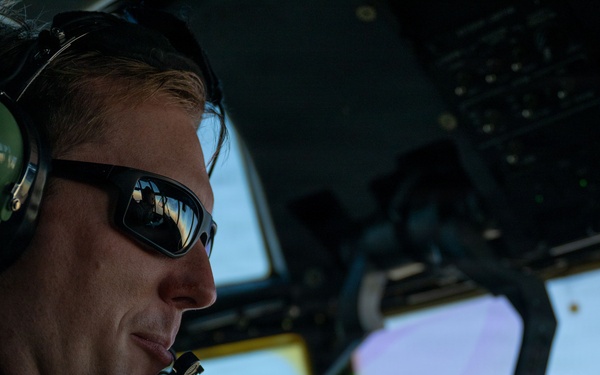 61st Expeditionary Airlift Squadron conducts airlift mission&amp;#xA;