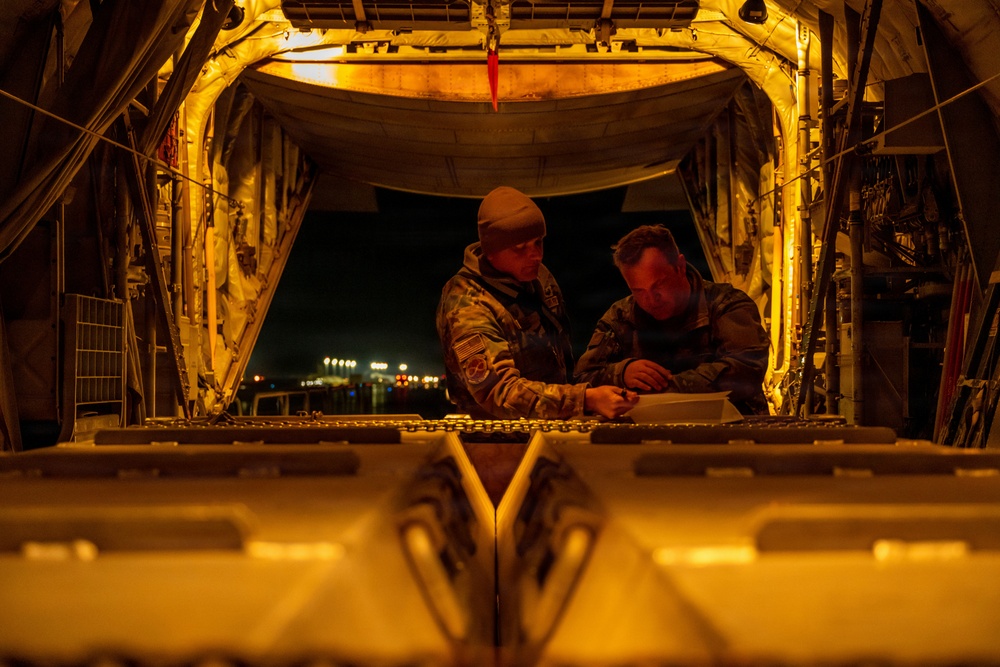 61st Expeditionary Airlift Squadron conducts airlift mission